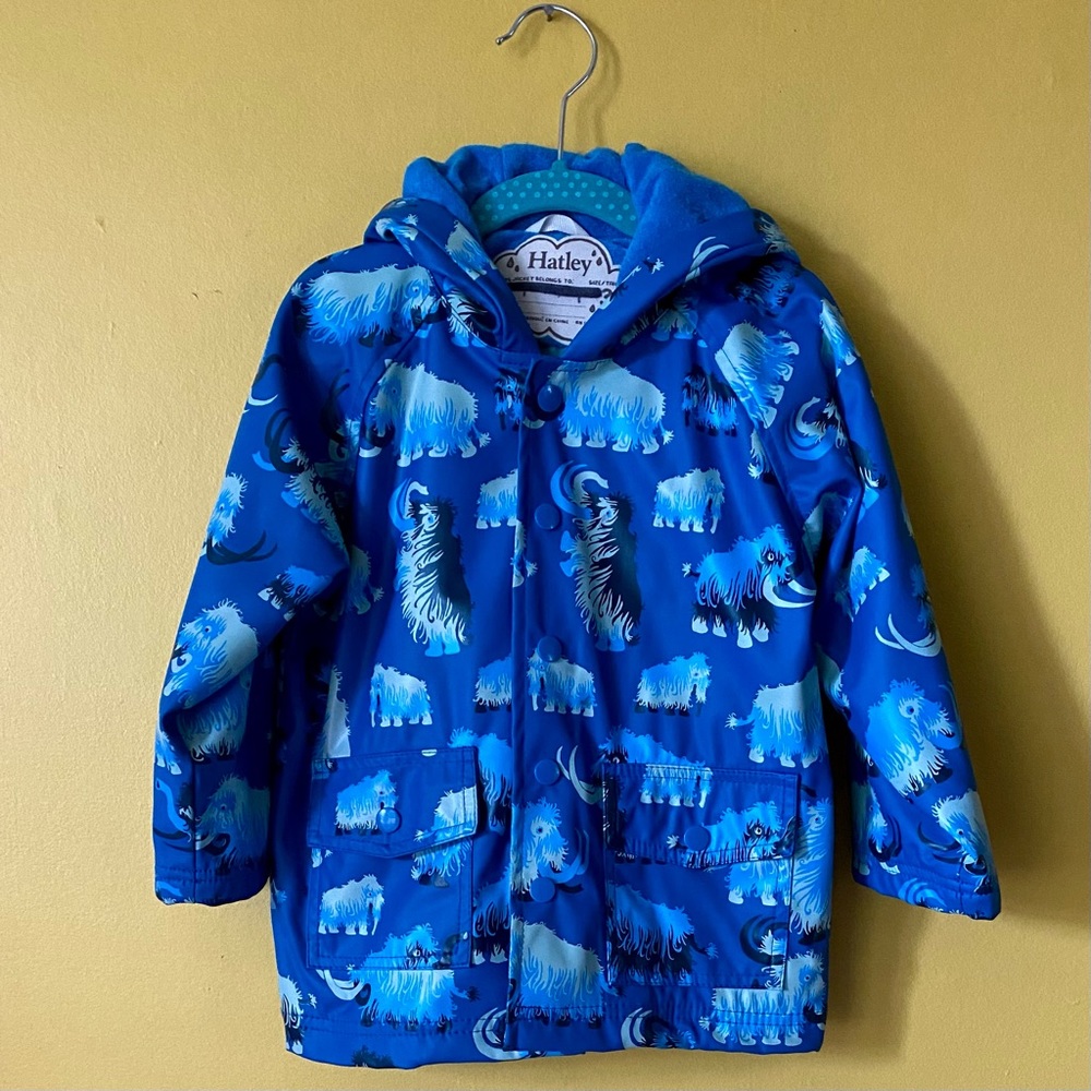 Hatley kid’s raincoat Wooly Mammoth design blue size 3